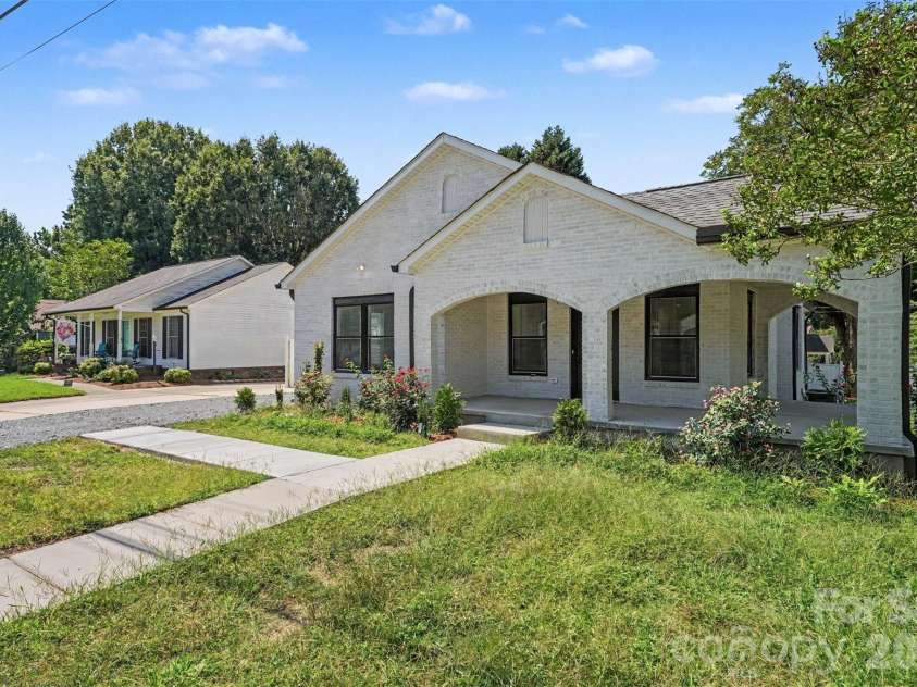 600 Chapel Street, Landis, NC 28088.  MLS# CAR4422527, YatesRealty ID 50080. 