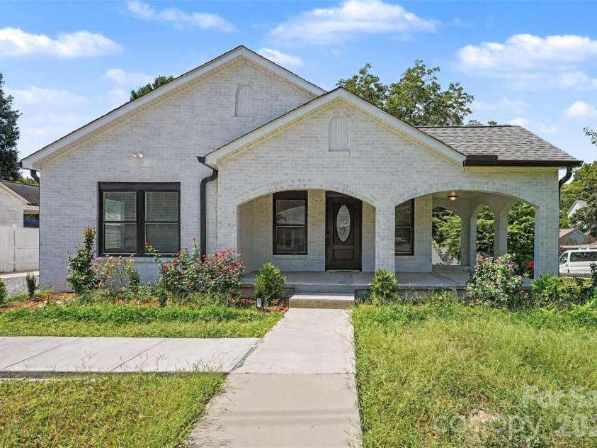 600 Chapel Street, Landis, NC 28088.  MLS# CAR4422527, YatesRealty ID 50080. Front