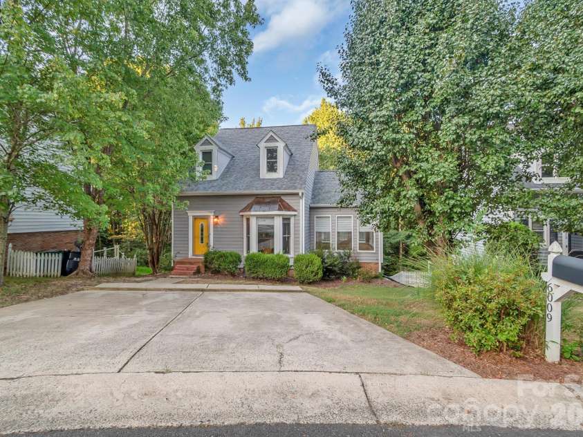 6009 Coaching Inn Court, Charlotte, NC 28270.  MLS# CAR4423654, YatesRealty ID 50081. 