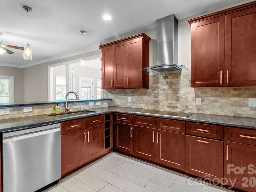 6009 Coaching Inn Court, Charlotte, NC 28270.  MLS# CAR4423654, YatesRealty ID 50081. 