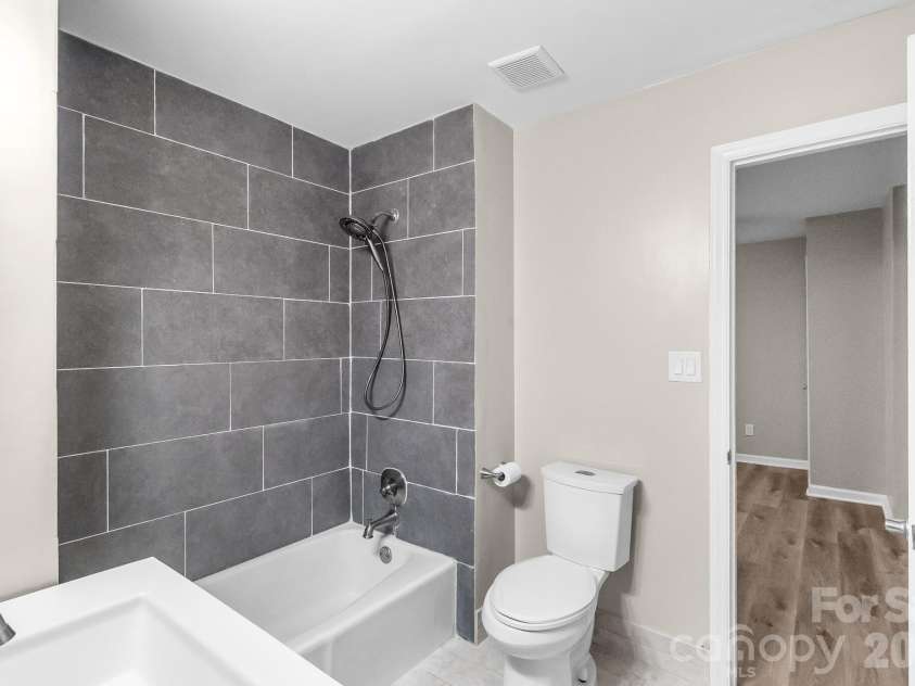 6009 Coaching Inn Court, Charlotte, NC 28270.  MLS# CAR4423654, YatesRealty ID 50081. 