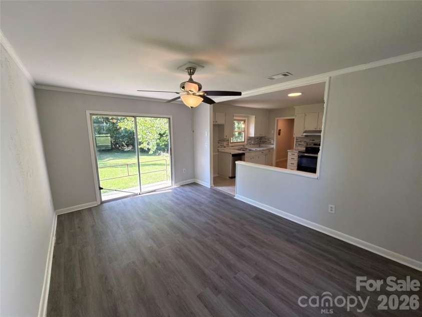 6531 Rosecran Drive, Charlotte, NC 28215.  MLS# CAR4423660, YatesRealty ID 50083. 