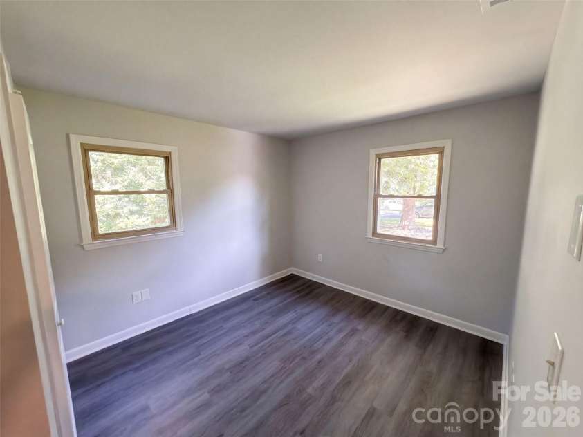 6531 Rosecran Drive, Charlotte, NC 28215.  MLS# CAR4423660, YatesRealty ID 50083. 