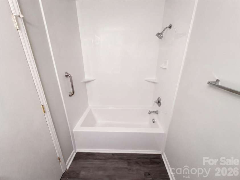 6531 Rosecran Drive, Charlotte, NC 28215.  MLS# CAR4423660, YatesRealty ID 50083. 