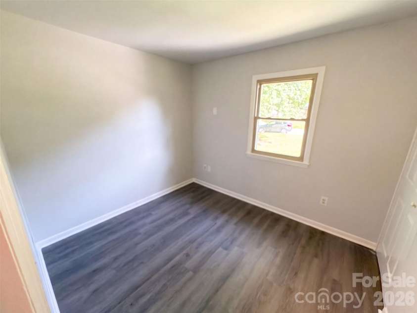 6531 Rosecran Drive, Charlotte, NC 28215.  MLS# CAR4423660, YatesRealty ID 50083. 
