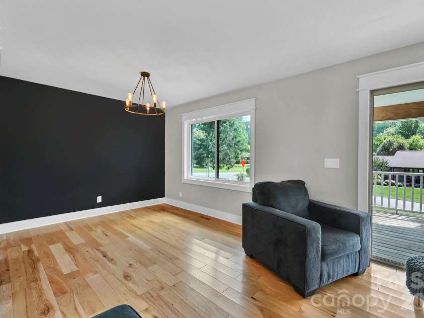 123 Turley Falls Road, Hendersonville, NC 28739.  MLS# CAR4423477, YatesRealty ID 50084. 