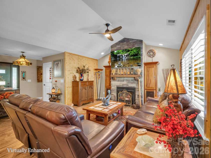 138 Brookwood Creek Drive, Landrum, SC 29356.  MLS# CAR4423347, YatesRealty ID 50085. 