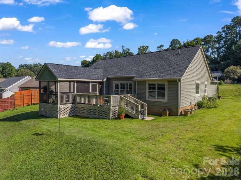 138 Brookwood Creek Drive, Landrum, SC 29356.  MLS# CAR4423347, YatesRealty ID 50085. 