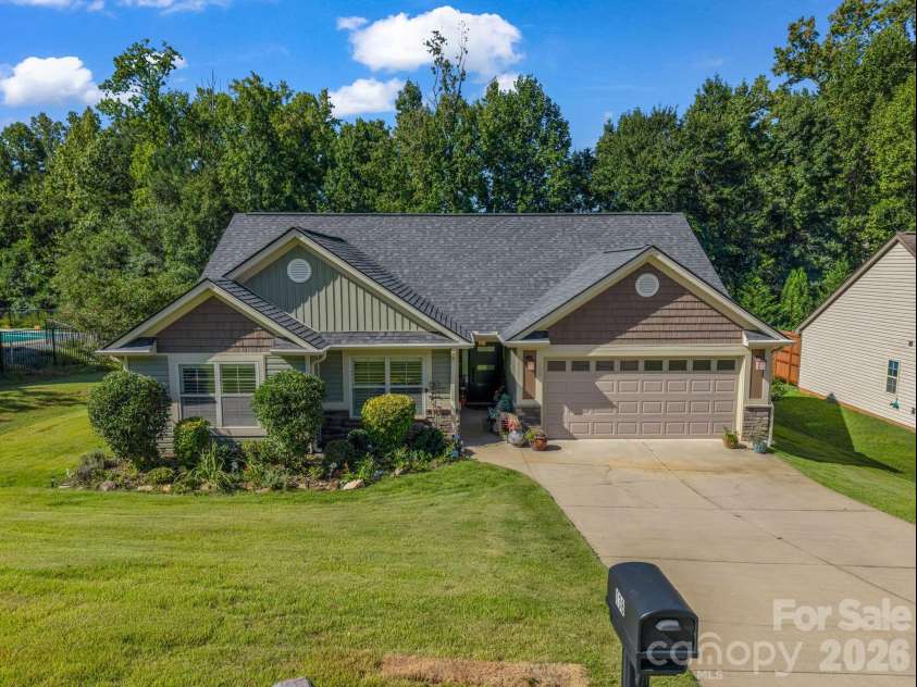 138 Brookwood Creek Drive, Landrum, SC 29356.  MLS# CAR4423347, YatesRealty ID 50085. 