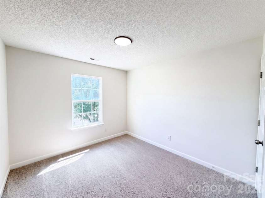8616 Silver Falls Way, Charlotte, NC 28227.  MLS# CAR4423664, YatesRealty ID 50086. 