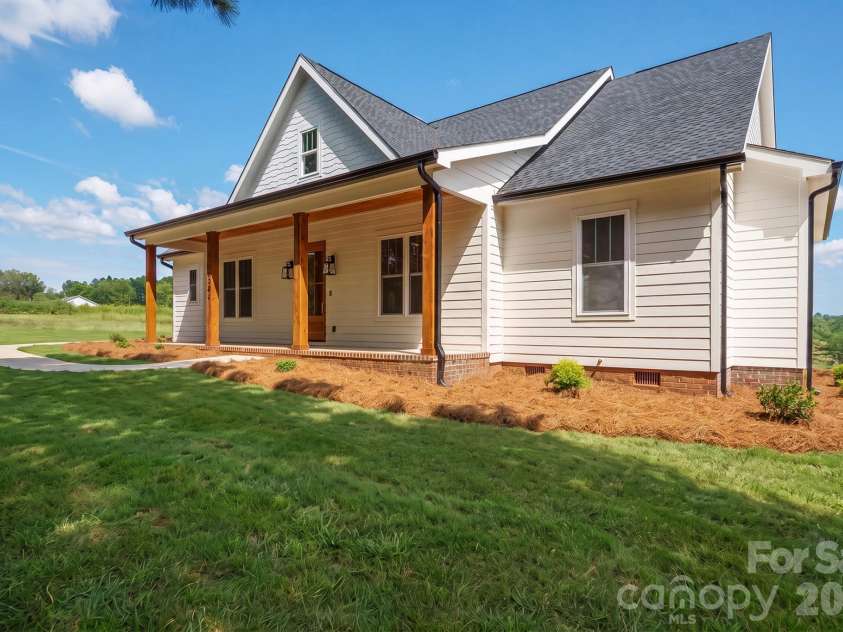 3104 Mount Pleasant Road, Sherrills Ford, NC 28673.  MLS# CAR4423658, YatesRealty ID 50087. 