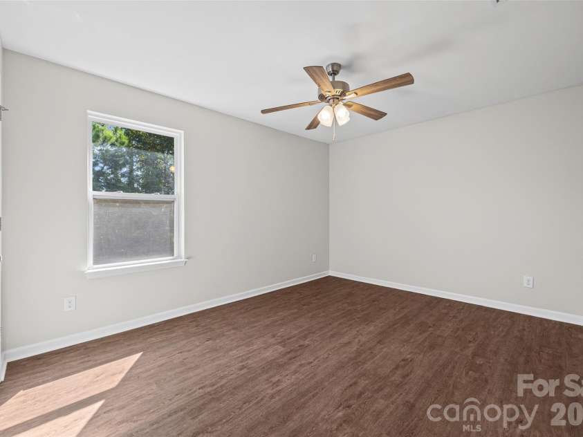 2437 Grinstead Court, Clover, SC 29710.  MLS# CAR4423600, YatesRealty ID 50088. 