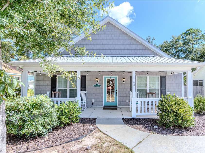 148 12th Street, Oak Island, NC 28465.  MLS# CAR4221922, YatesRealty ID 5009. 