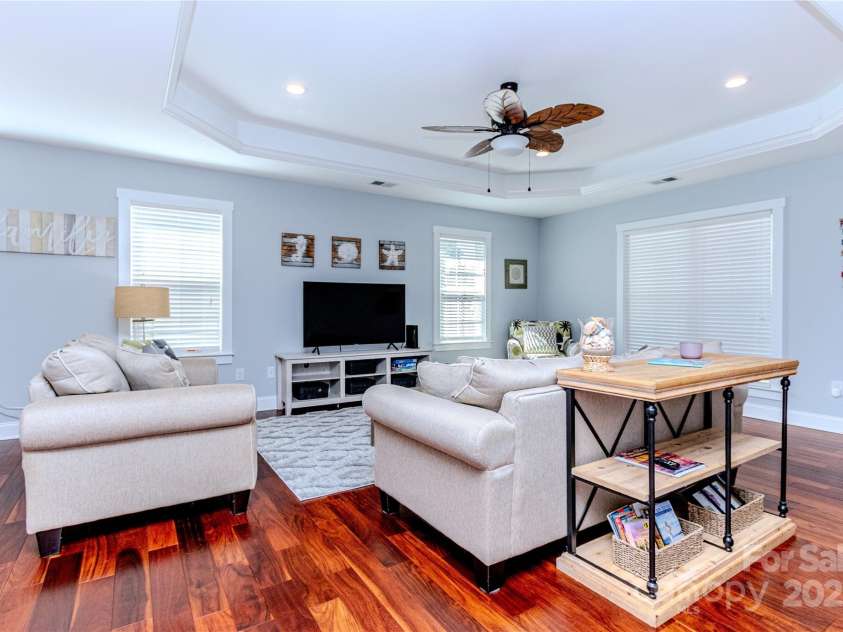 148 12th Street, Oak Island, NC 28465.  MLS# CAR4221922, YatesRealty ID 5009. 