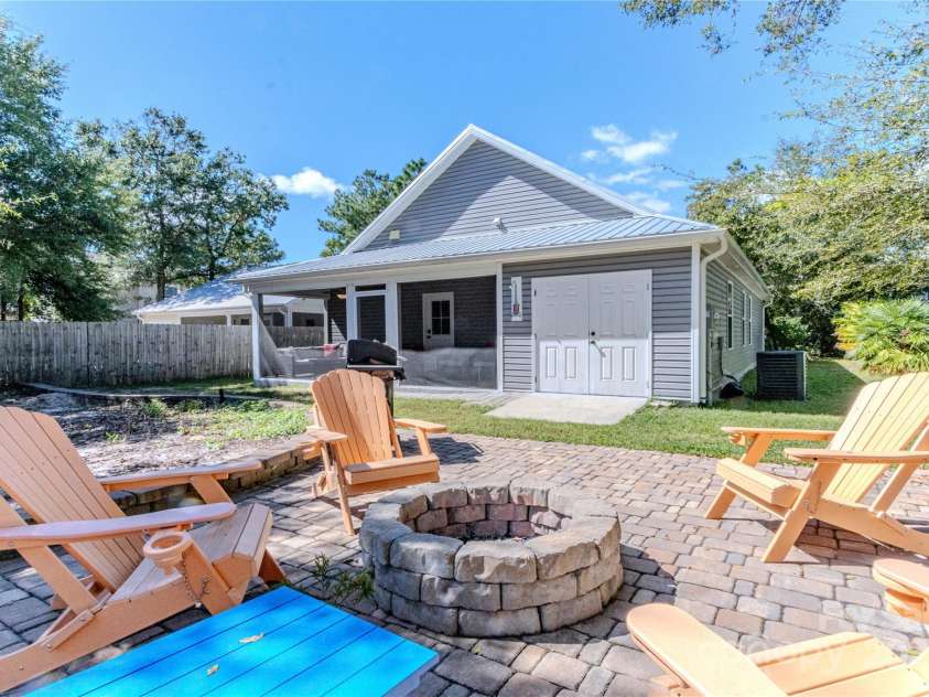 148 12th Street, Oak Island, NC 28465.  MLS# CAR4221922, YatesRealty ID 5009. 