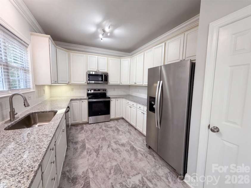 331 Market Hall Place, Rock Hill, SC 29732.  MLS# CAR4423671, YatesRealty ID 50091. 
