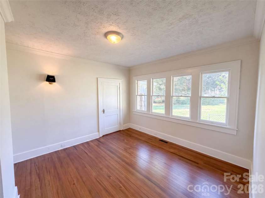 1101 Old West Innes Street, Salisbury, NC 28144.  MLS# CAR4423640, YatesRealty ID 50092. 