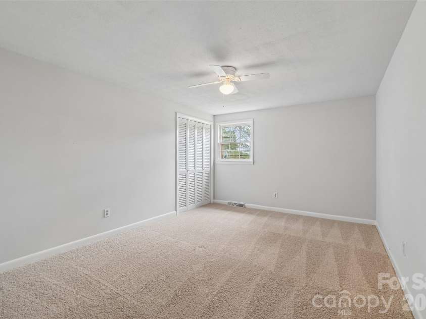 4036 Elizabeth Street, Hickory, NC 28601.  MLS# CAR4423673, YatesRealty ID 50094. 