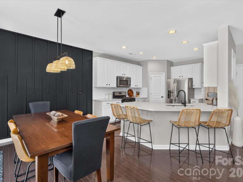 2640 Katy Flyer Avenue, Charlotte, NC 28210.  MLS# CAR4422995, YatesRealty ID 50095. 