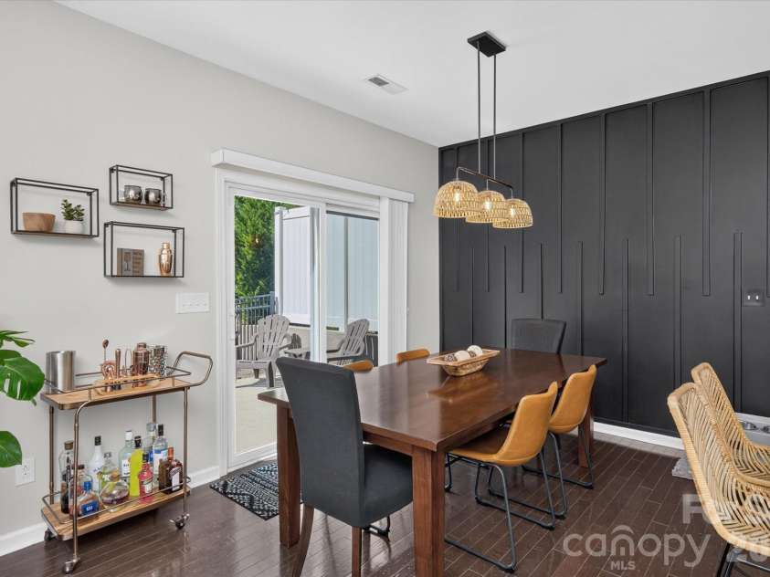 2640 Katy Flyer Avenue, Charlotte, NC 28210.  MLS# CAR4422995, YatesRealty ID 50095. 