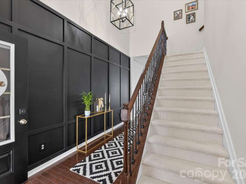 2640 Katy Flyer Avenue, Charlotte, NC 28210.  MLS# CAR4422995, YatesRealty ID 50095. 