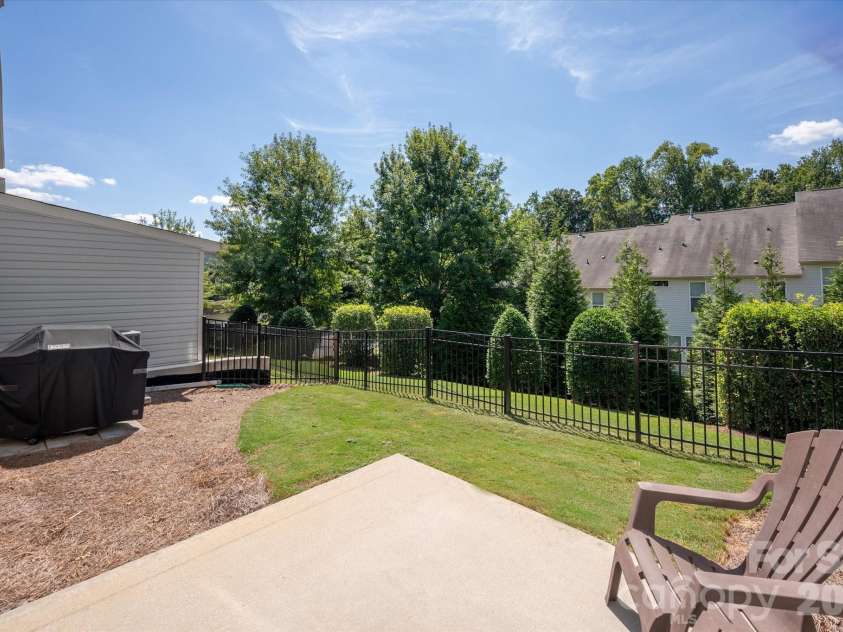 2640 Katy Flyer Avenue, Charlotte, NC 28210.  MLS# CAR4422995, YatesRealty ID 50095. 