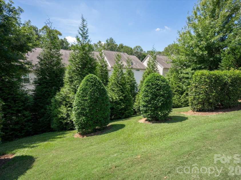 2640 Katy Flyer Avenue, Charlotte, NC 28210.  MLS# CAR4422995, YatesRealty ID 50095. Green space