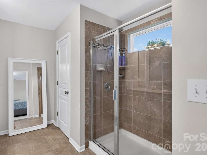 2640 Katy Flyer Avenue, Charlotte, NC 28210.  MLS# CAR4422995, YatesRealty ID 50095. Primary Bathroom