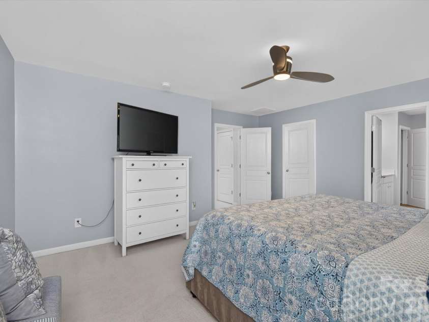 2640 Katy Flyer Avenue, Charlotte, NC 28210.  MLS# CAR4422995, YatesRealty ID 50095. Primary Bedroom