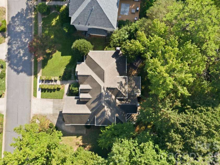 5111 Downing Creek Drive, Charlotte, NC 28269.  MLS# CAR4418841, YatesRealty ID 50096. 