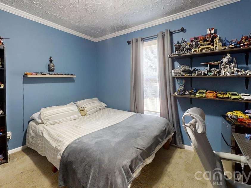 109 Grand Acres Lane, Maiden, NC 28650.  MLS# CAR4423474, YatesRealty ID 50097. 