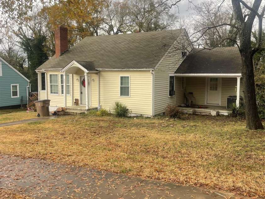 605 Graham Street, Shelby, NC 28150.  MLS# CAR4289979, YatesRealty ID 501. 