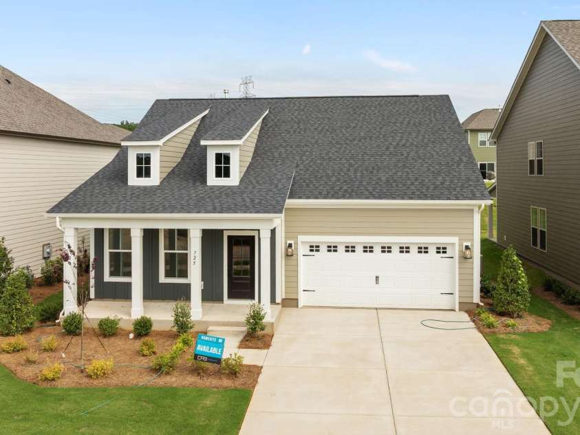 1256 Aft Lane, York, SC 29745.  MLS# CAR4360112, YatesRealty ID 5010. Fairfield 2Photos are representative and may not reflect the exact home, finishes, or features.