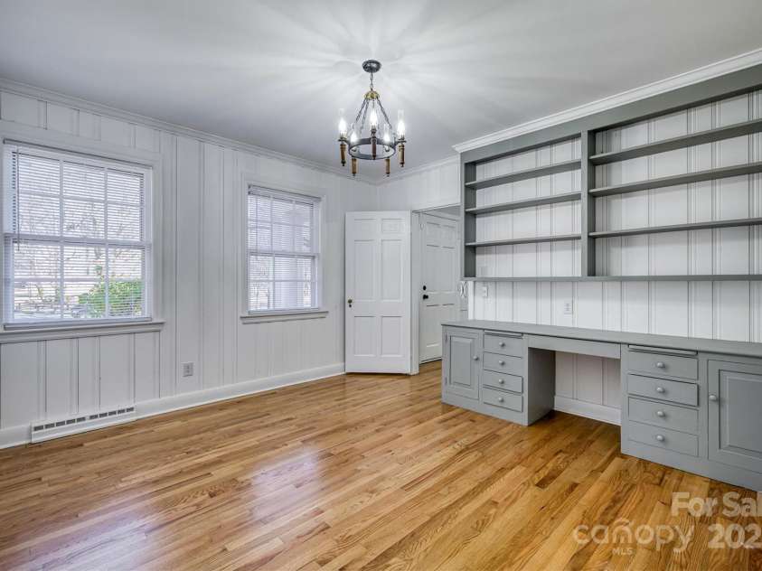 924 Main Avenue, Newton, NC 28658.  MLS# CAR4224742, YatesRealty ID 5010. 