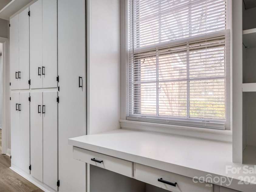 924 Main Avenue, Newton, NC 28658.  MLS# CAR4224742, YatesRealty ID 5010. 