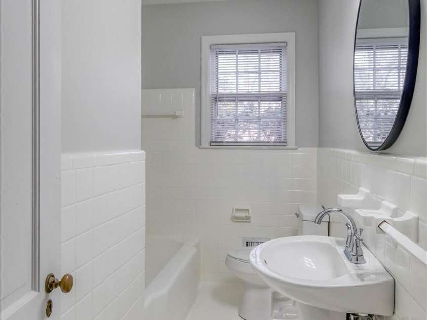 924 Main Avenue, Newton, NC 28658.  MLS# CAR4224742, YatesRealty ID 5010. Hallway Bathroom
