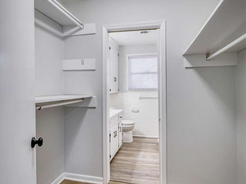 924 Main Avenue, Newton, NC 28658.  MLS# CAR4224742, YatesRealty ID 5010. Primary Bedroom Walk-In Closet