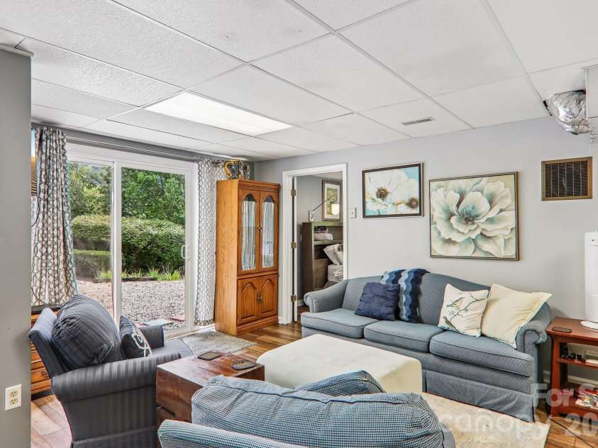 169 Highview Drive, Maggie Valley, NC 28751.  MLS# CAR4411083, YatesRealty ID 50102. 