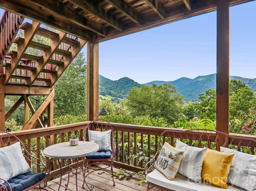 169 Highview Drive, Maggie Valley, NC 28751.  MLS# CAR4411083, YatesRealty ID 50102. 