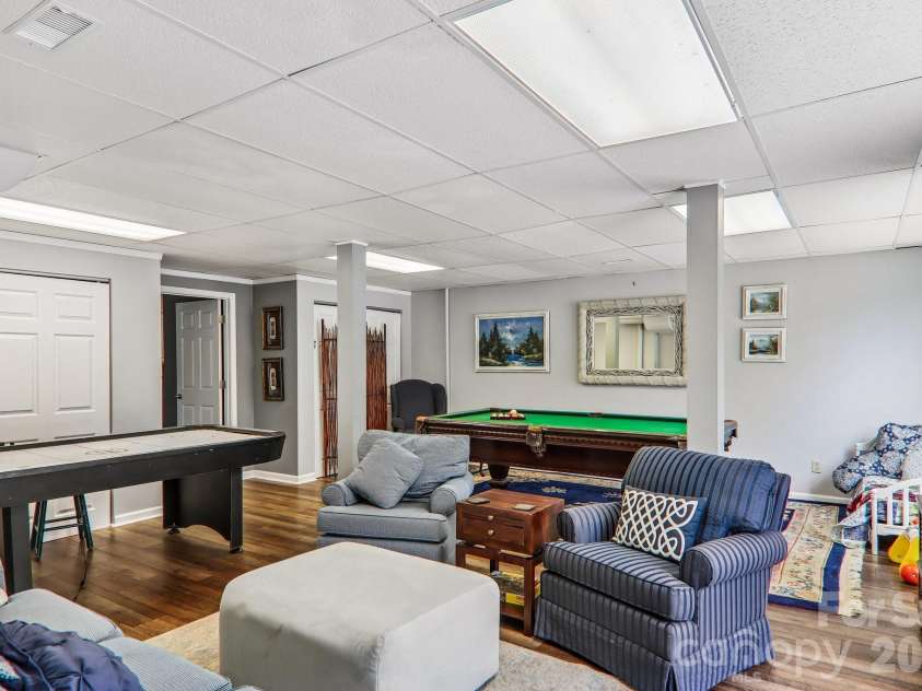 169 Highview Drive, Maggie Valley, NC 28751.  MLS# CAR4411083, YatesRealty ID 50102. Lots of space to utilize as you wish