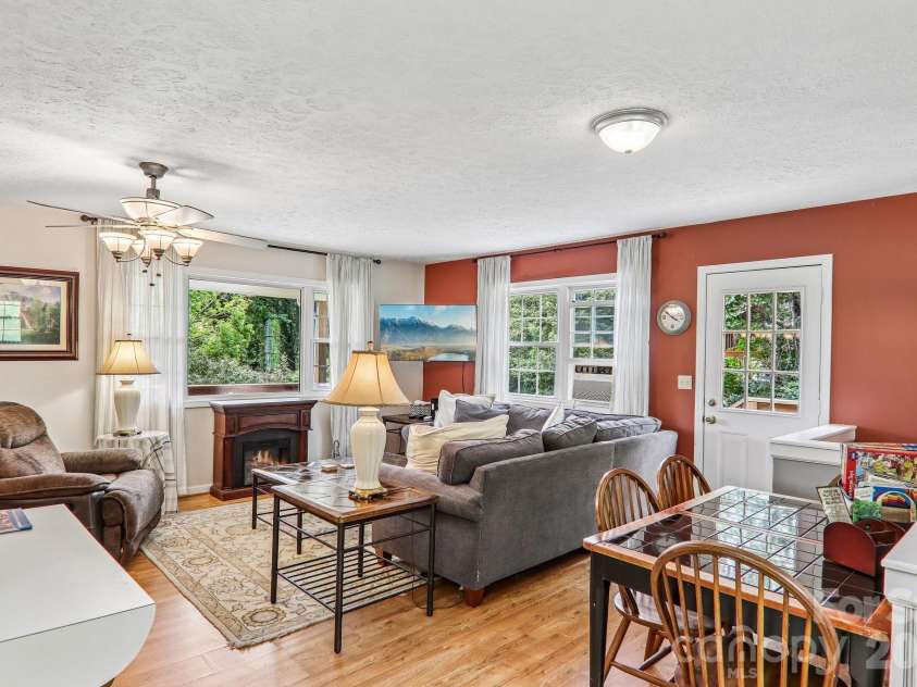 169 Highview Drive, Maggie Valley, NC 28751.  MLS# CAR4411083, YatesRealty ID 50102. Open floor plan in living area