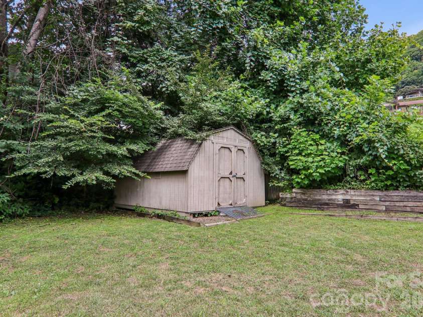 169 Highview Drive, Maggie Valley, NC 28751.  MLS# CAR4411083, YatesRealty ID 50102. Shed included