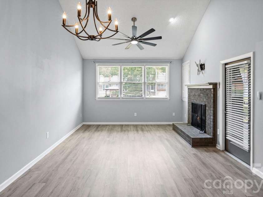 19942 Oak Leaf Circle, Cornelius, NC 28031.  MLS# CAR4423543, YatesRealty ID 50103. 