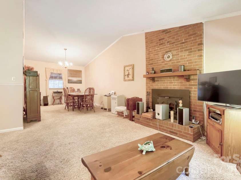 2414 Ashford Drive, Concord, NC 28027.  MLS# CAR4423444, YatesRealty ID 50104. 