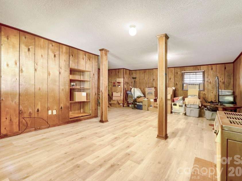 2414 Ashford Drive, Concord, NC 28027.  MLS# CAR4423444, YatesRealty ID 50104. 