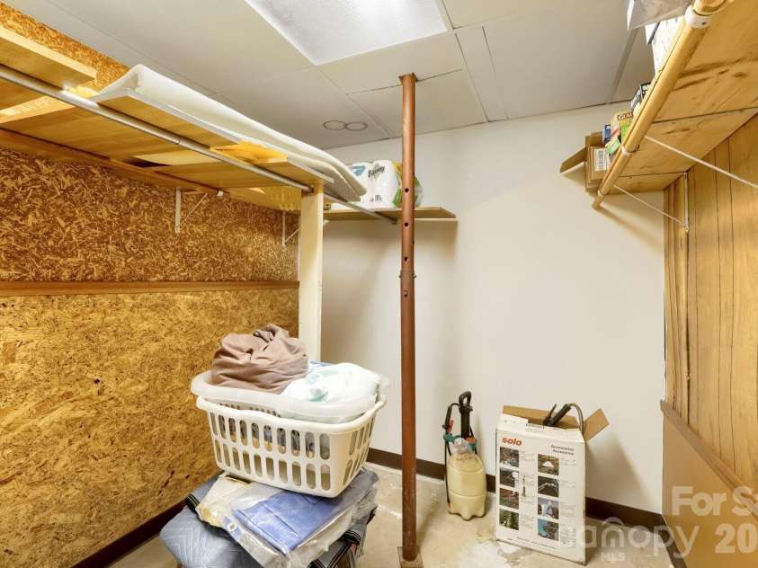 2414 Ashford Drive, Concord, NC 28027.  MLS# CAR4423444, YatesRealty ID 50104. 