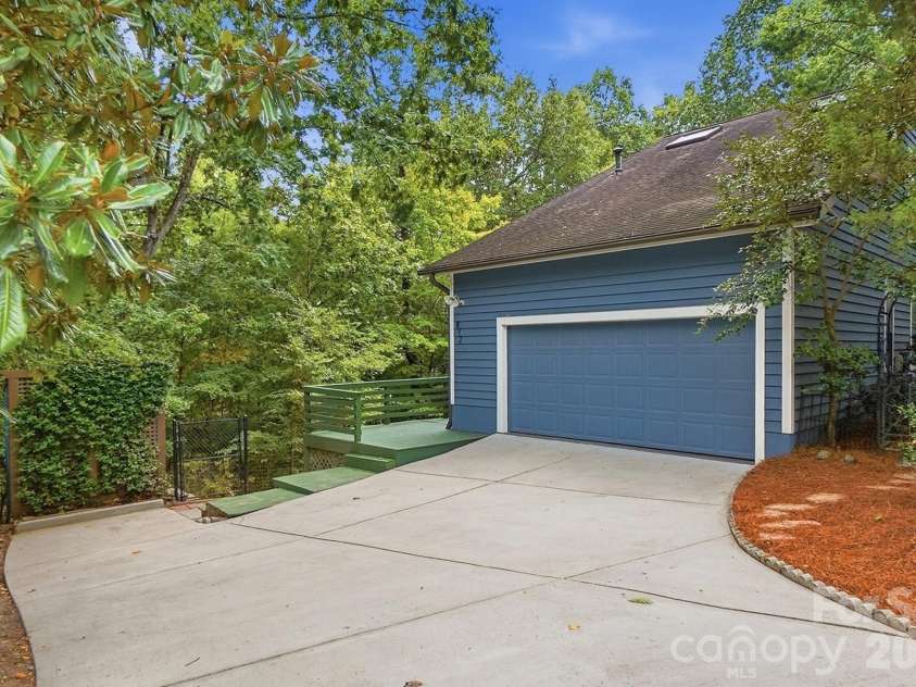 872 Old Bell Road, Charlotte, NC 28270.  MLS# CAR4417666, YatesRealty ID 50105. Extended Driveway