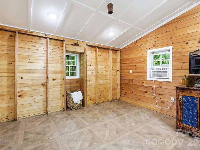 872 Old Bell Road, Charlotte, NC 28270.  MLS# CAR4417666, YatesRealty ID 50105. Inside Tree House with Murphy Beds raised.