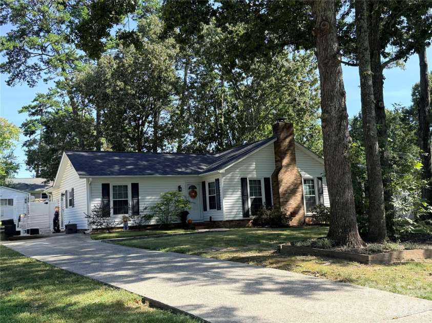 6412 Clearwater Drive, Indian Trail, NC 28079.  MLS# CAR4423225, YatesRealty ID 50107. 