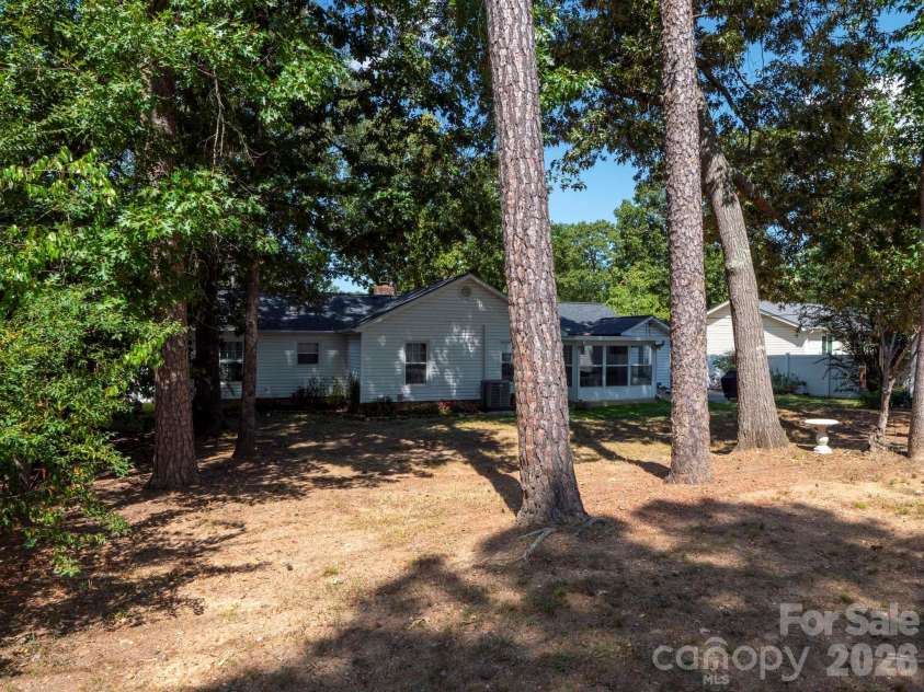 6412 Clearwater Drive, Indian Trail, NC 28079.  MLS# CAR4423225, YatesRealty ID 50107. 